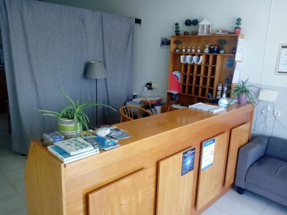 Debbi Appartments And Hotel Ialysos  Bagian luar foto