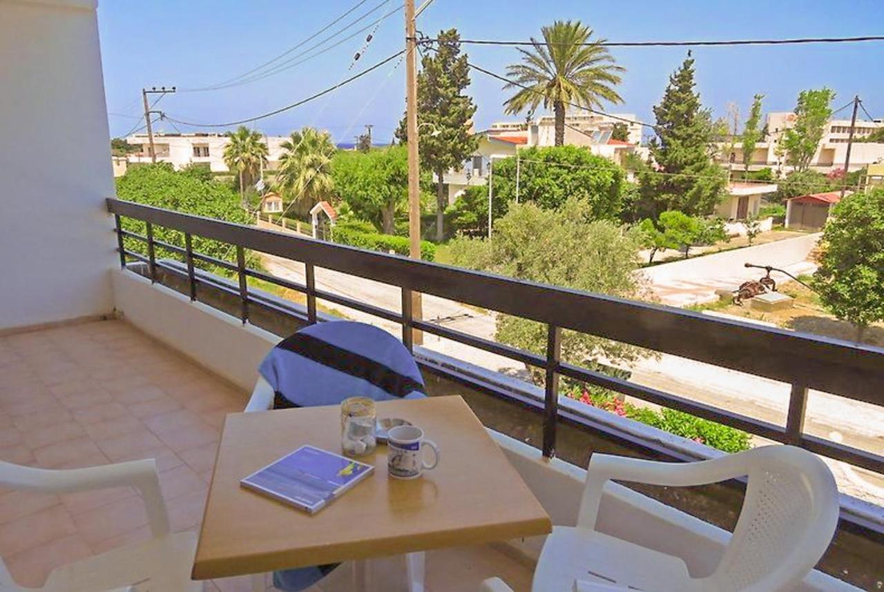 Debbi Appartments And Hotel Ialysos  Bagian luar foto