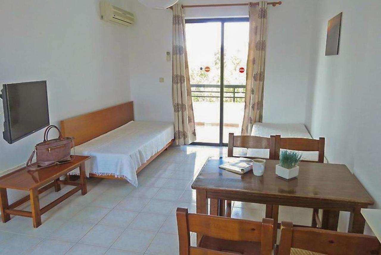Debbi Appartments And Hotel Ialysos  Bagian luar foto